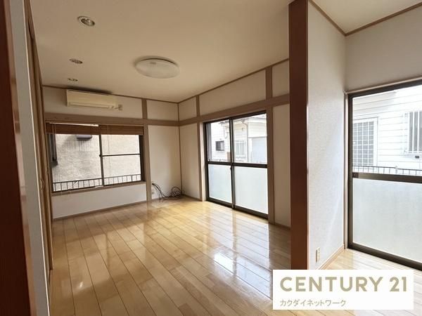 �y�����E���r���O�z�@