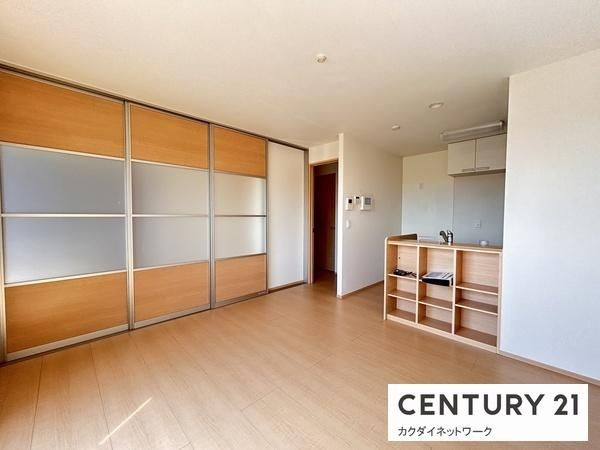 �y�����E���r���O�z�@