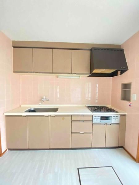 �y�L�b�`���z�@