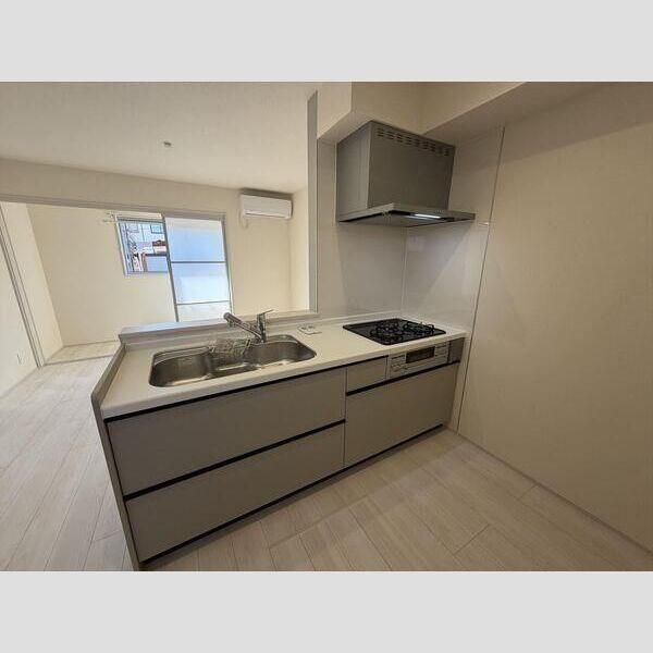 �y�L�b�`���z�@