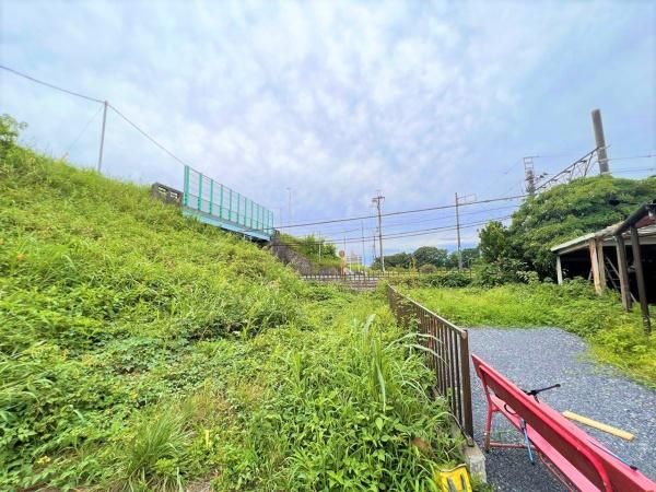 �y���]�z�@