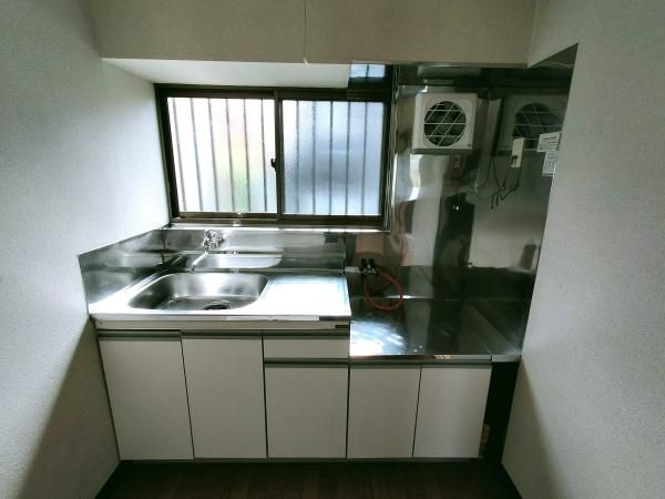 �y�L�b�`���z�@