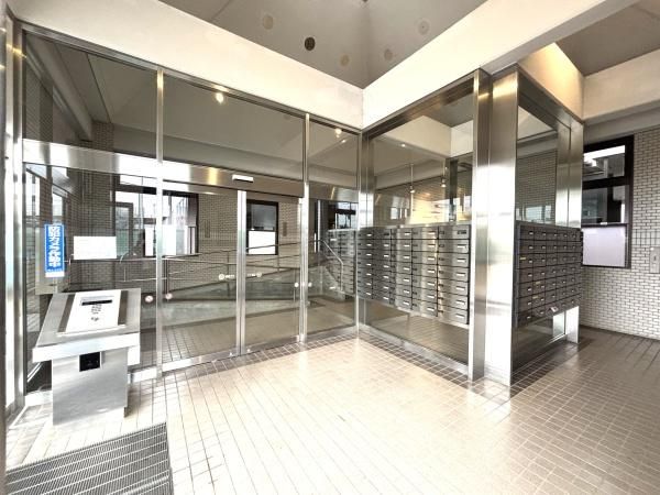 �y�G���g�����X�z�@