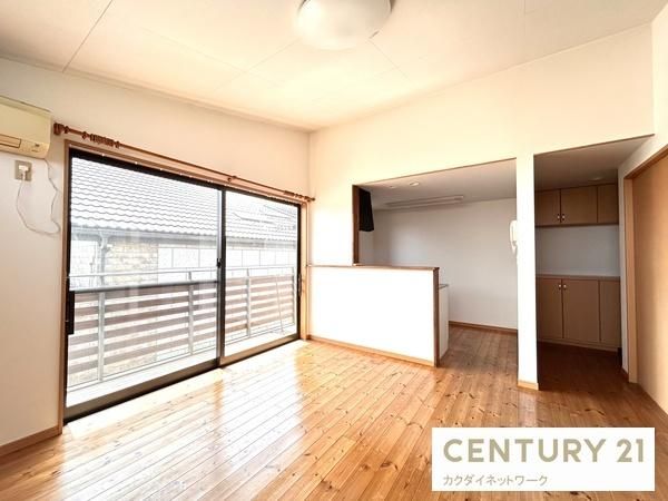 �y�����E���r���O�z�@