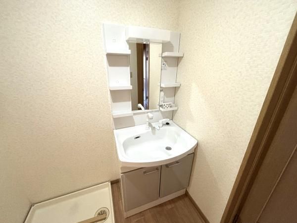 �y���ʏ��z�@