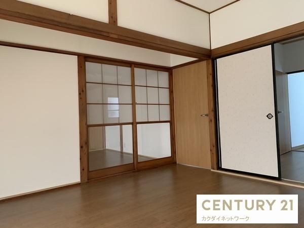 �y�����E���r���O�z�@