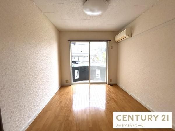 �y�����E���r���O�z�@