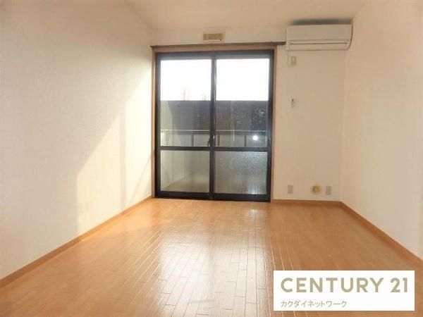 �y�����E���r���O�z�@