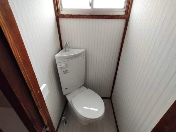 �y�g�C���z�@