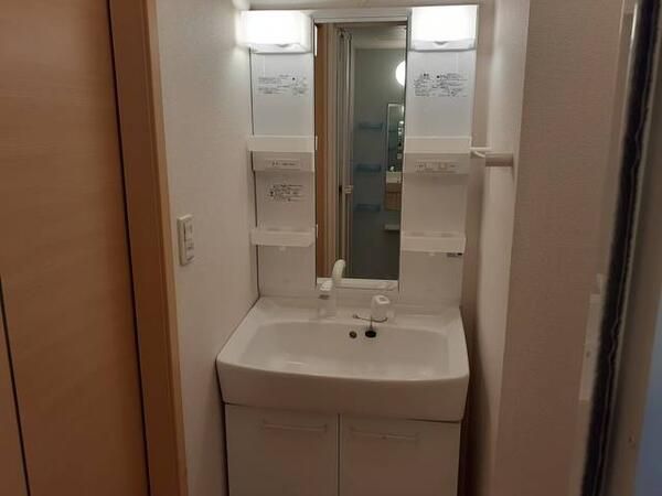 �y���ʏ��z�@