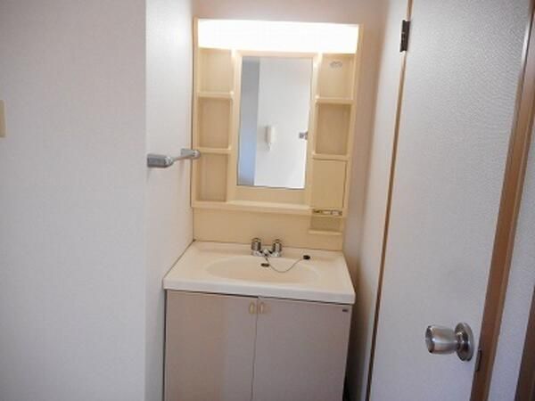 �y���ʏ��z�@