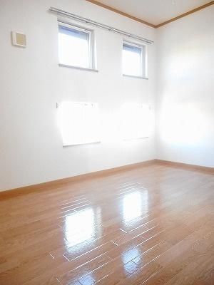 �y���̑������E�X�y�[�X�z�@