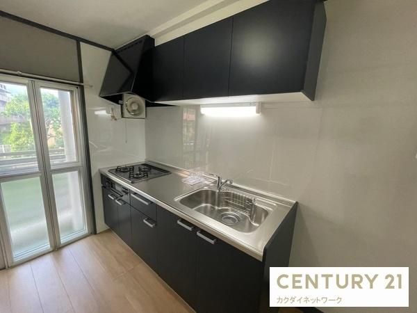 �y�L�b�`���z�@