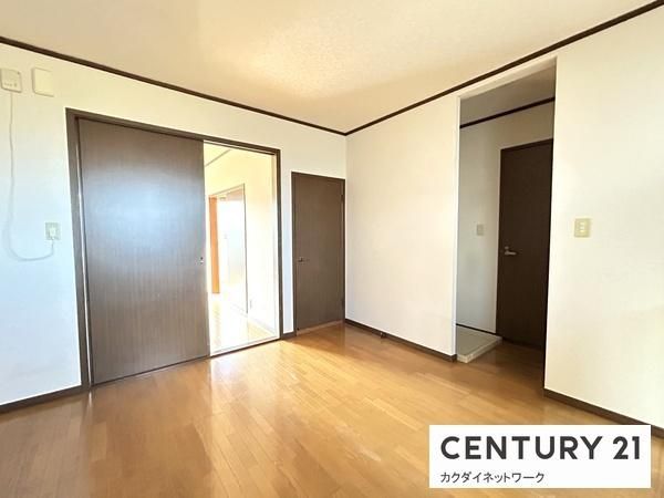 �y�����E���r���O�z�@