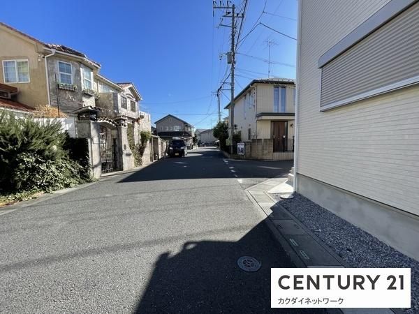 �y���]�z�@