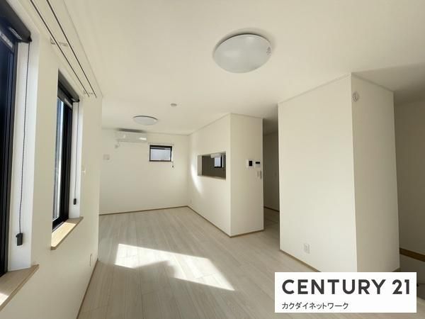 �y�����E���r���O�z�@