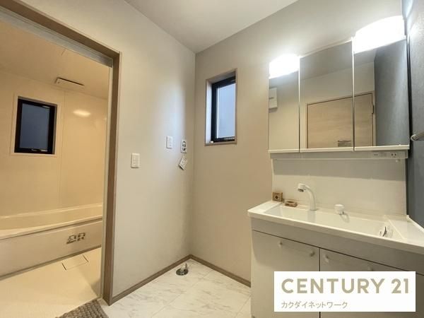 �y���ʏ��z�@