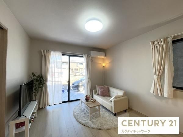 �y�����E���r���O�z�@