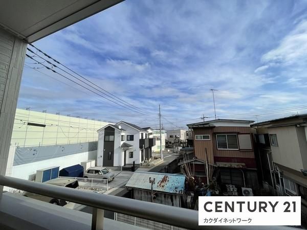 �y���]�z�@