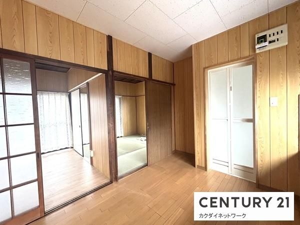 �y�����E���r���O�z�@