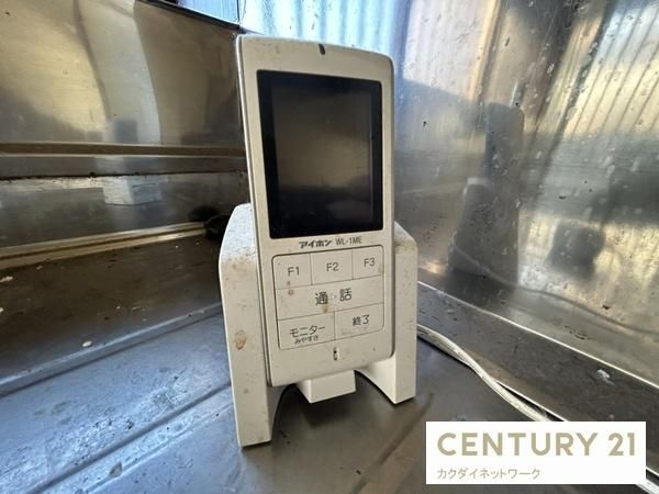 �y�Z�L�����e�B�z�@