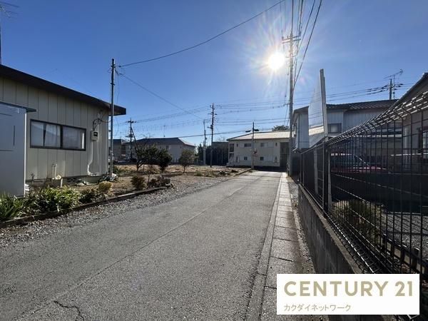 �y���]�z�@