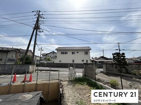 �y���]�z�@