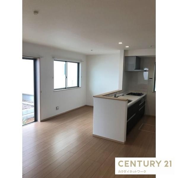 �y�����E���r���O�z�@