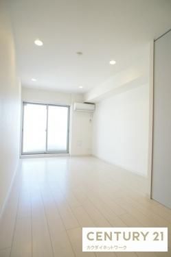 �y�����E���r���O�z�@