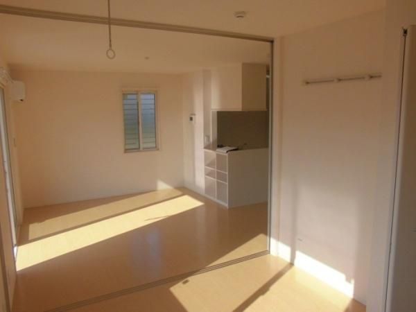 �y�����E���r���O�z�@