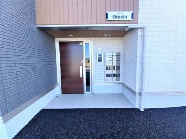 �y�G���g�����X�z�@