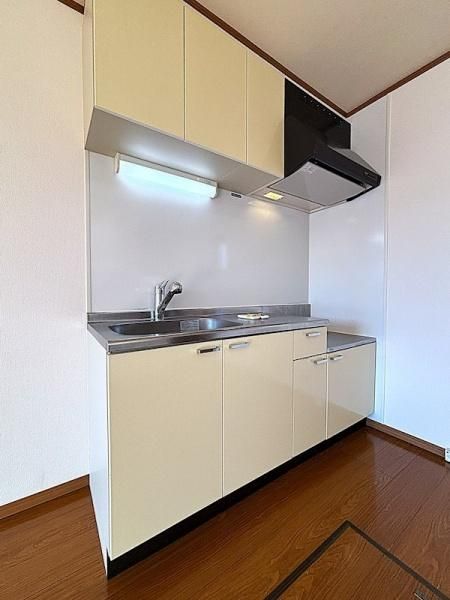 �y�L�b�`���z�@