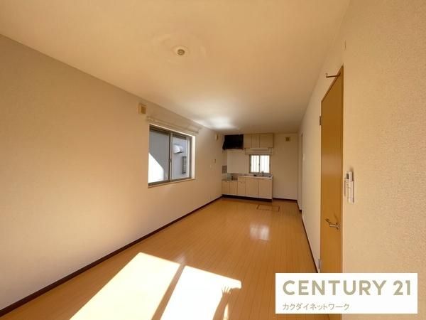 �y�����E���r���O�z�@